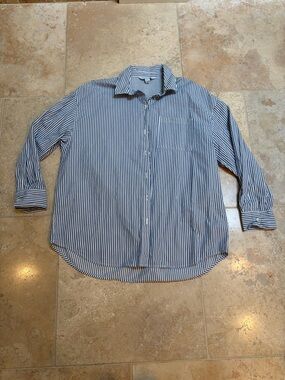 Old Navy Women’s The Boyfriend Striped Button-Up Shirt - Blue/White- NWT